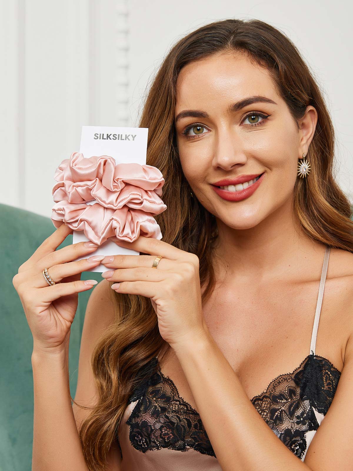 [لون القرنفل] SilkSilky-SA 19Momme Scrunchie 001