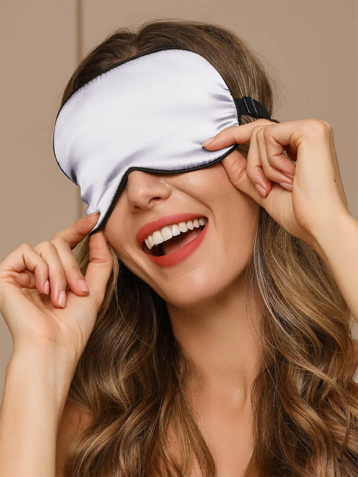 [فضة] SilkSilky-SA 19Momme الحرير الخالص Eye Mask 004,