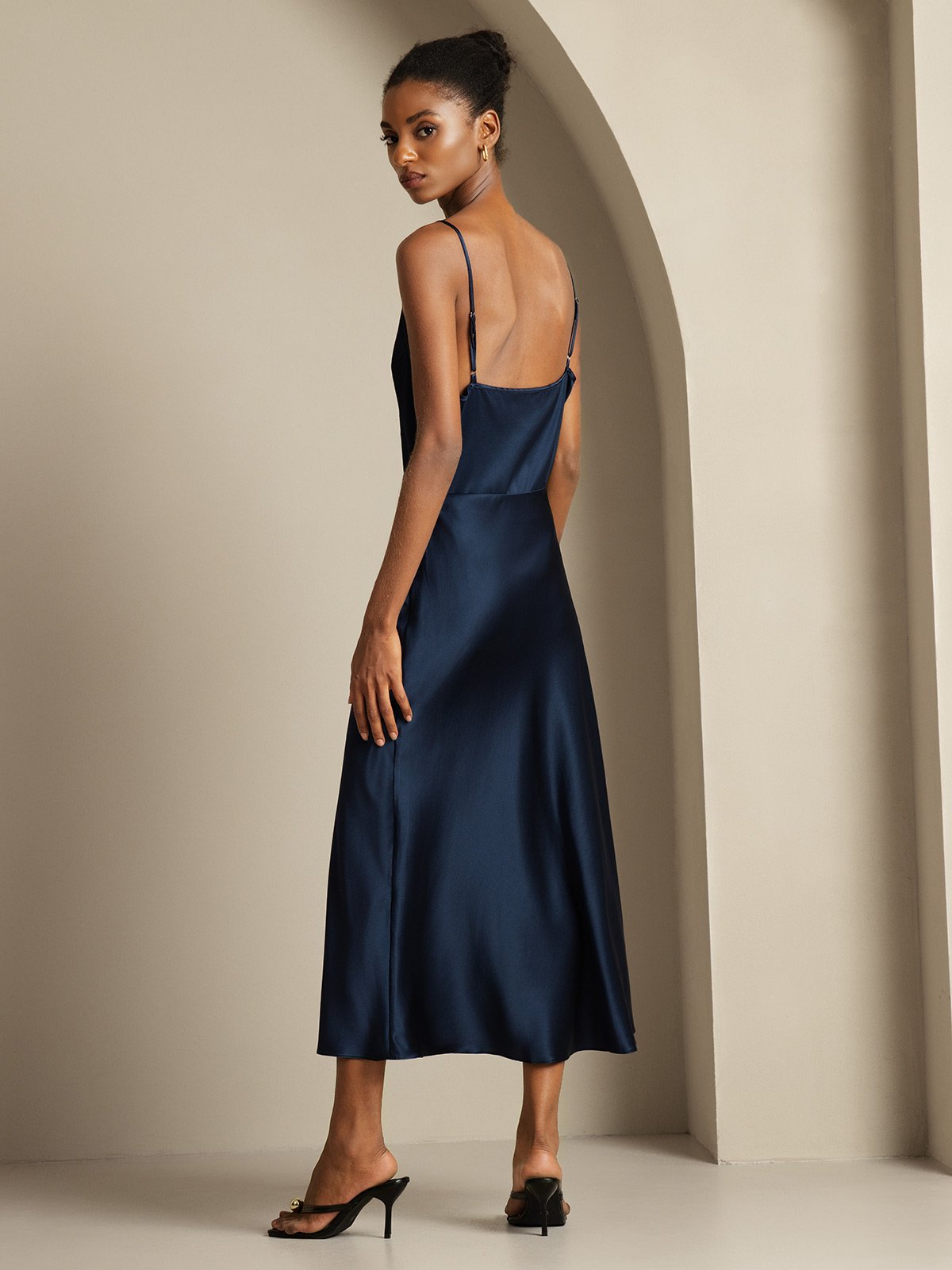 [أزرق غامق] SilkSilky-SA 19Momme الحرير الخالص Womens Outfit Sets 002,