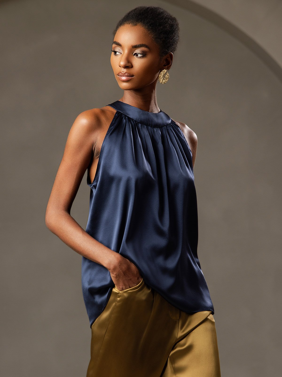 [أزرق غامق] SilkSilky-SA Sleeveless Halter تي شيرت نسائية 001