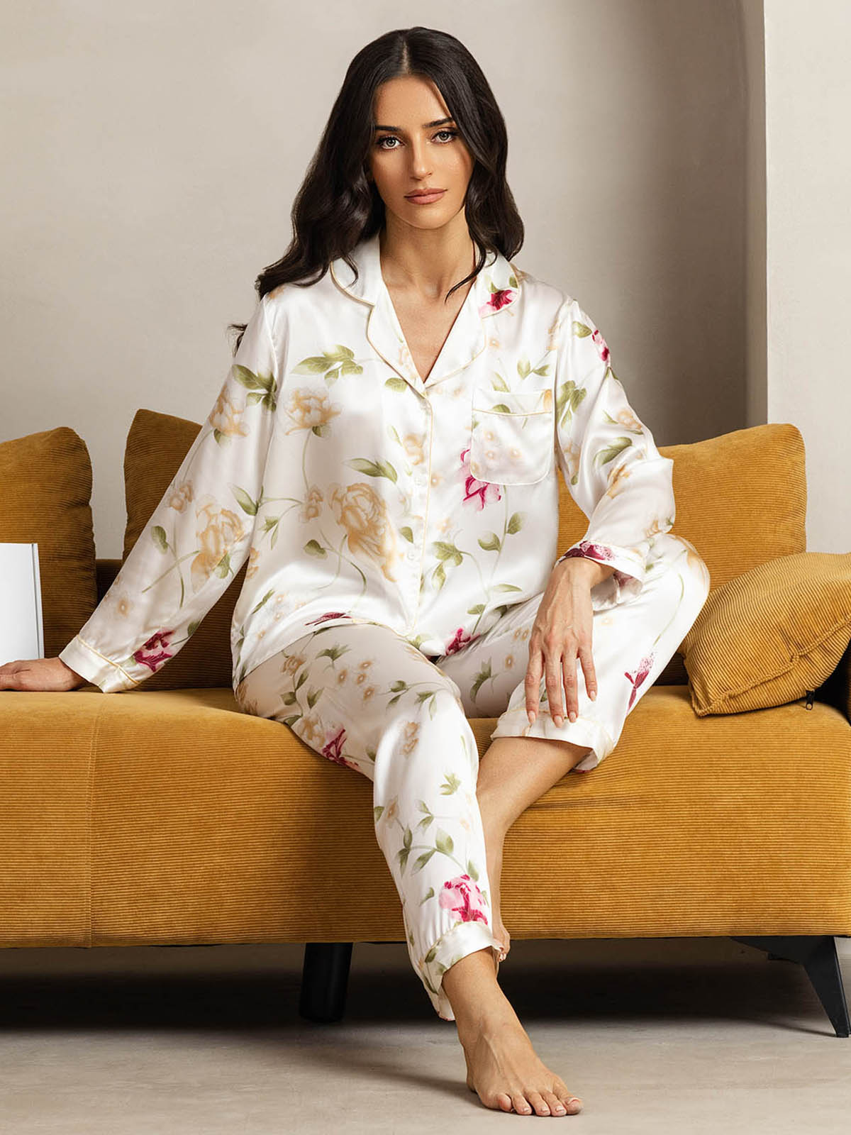 [زهور عاجية] SilkSilky-SA الحرير الخالص Womens Pajamas 004