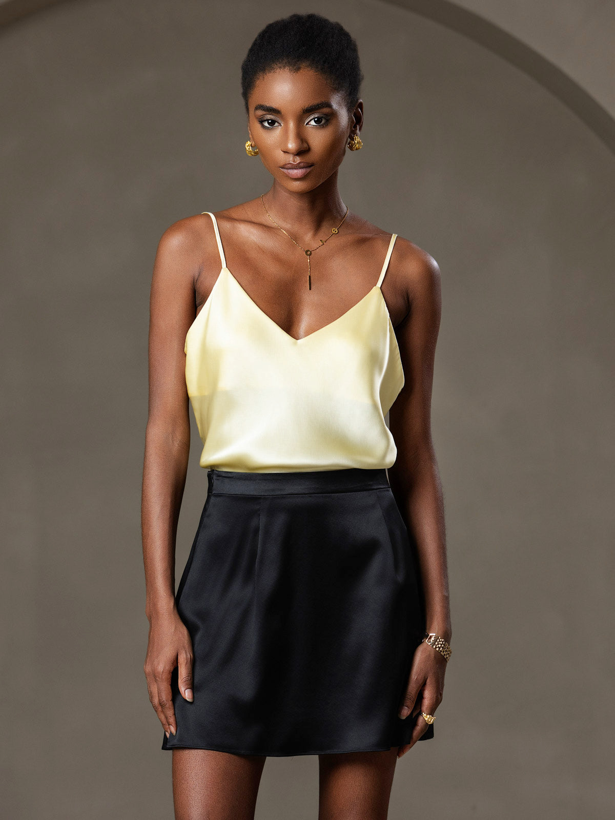 [أصفر فاتح] SilkSilky-SA الحرير الخالص رقبة على شكل حرف V كامي 006,