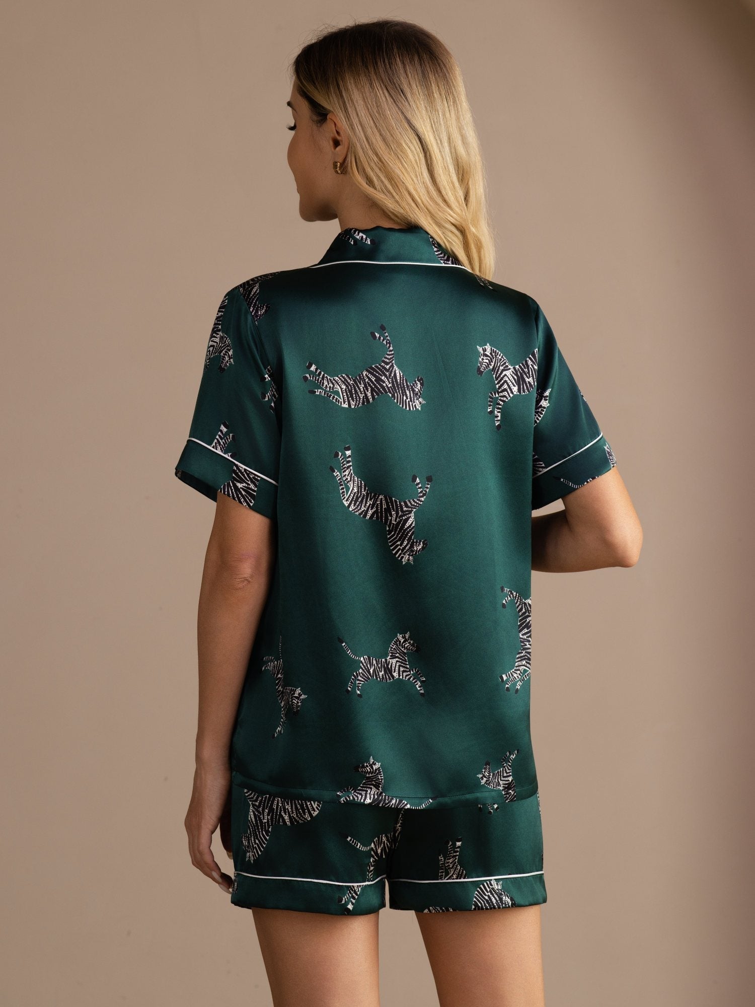 [حمار وحشي زمردي] SilkSilky-SA Short Sleeve Lapel Collar طقم بيجامة نسائي 002