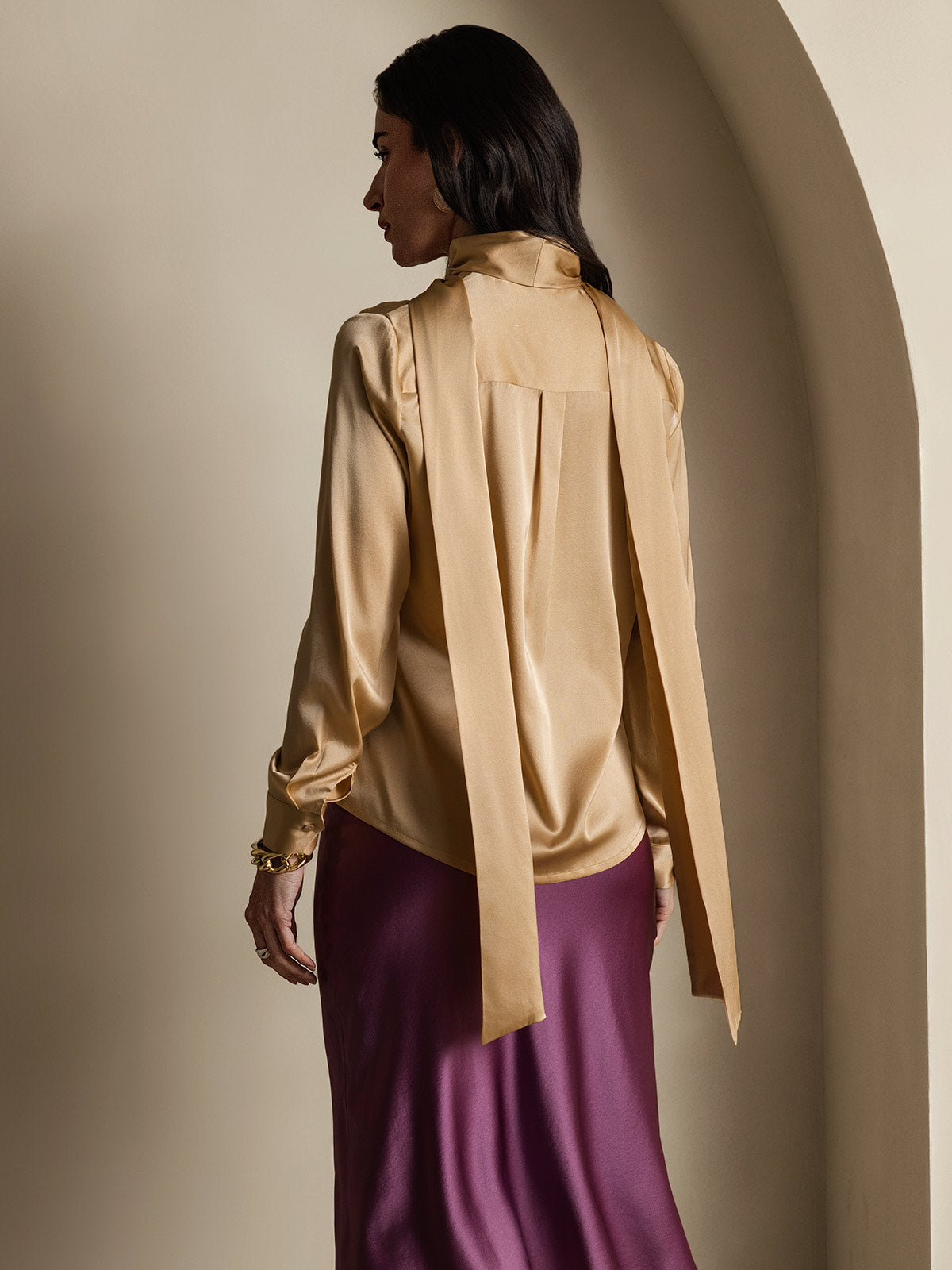 [شامبانيا] SilkSilky-SA 19Momme الحرير الأكمام الطويلة تعادل الرقبة بلوزة 002