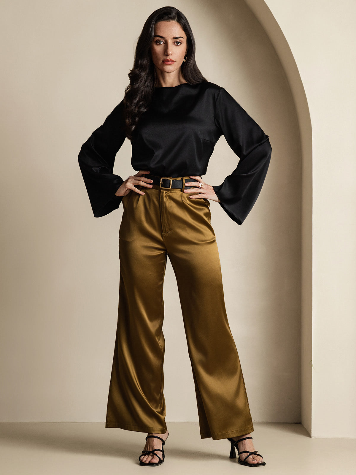 [أسود] SilkSilky-SA 19Momme الحرير رقبة مستديرة تي شيرت نسائية 007,