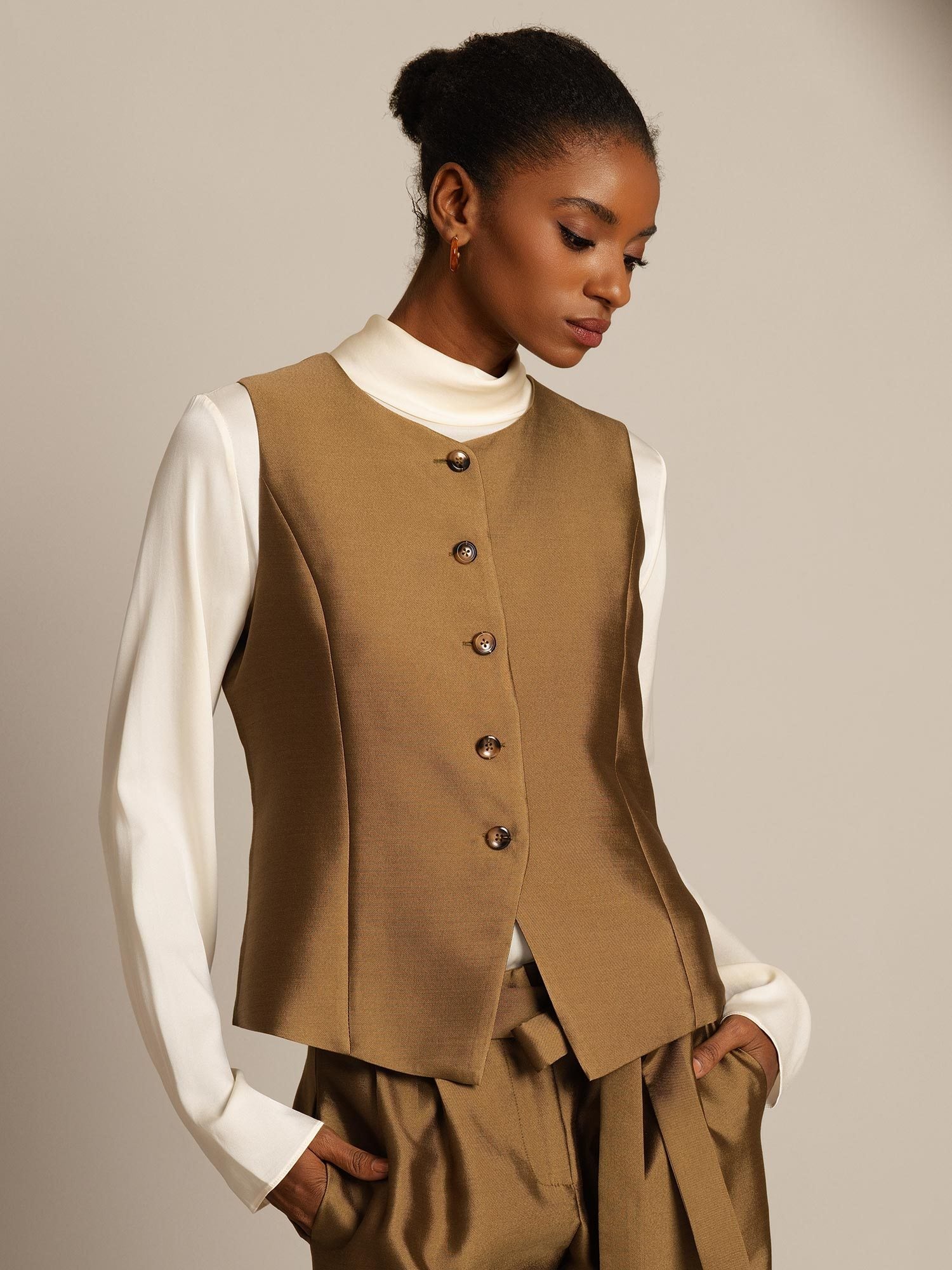 [برونزي] SilkSilky-SA 32Momme الحرير Womens Vest 003,