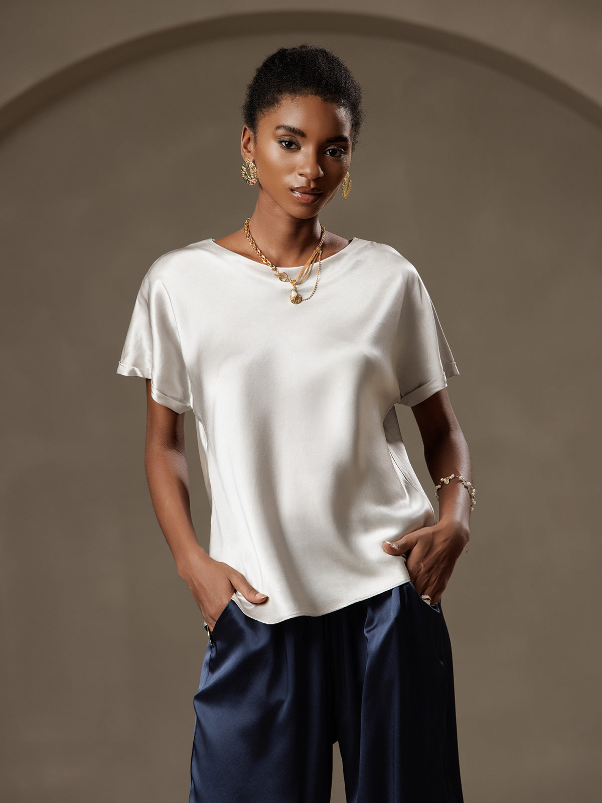 [رمادي فاتح] SilkSilky-SA Short Sleeve Boat Neck تي شيرت نسائية 001