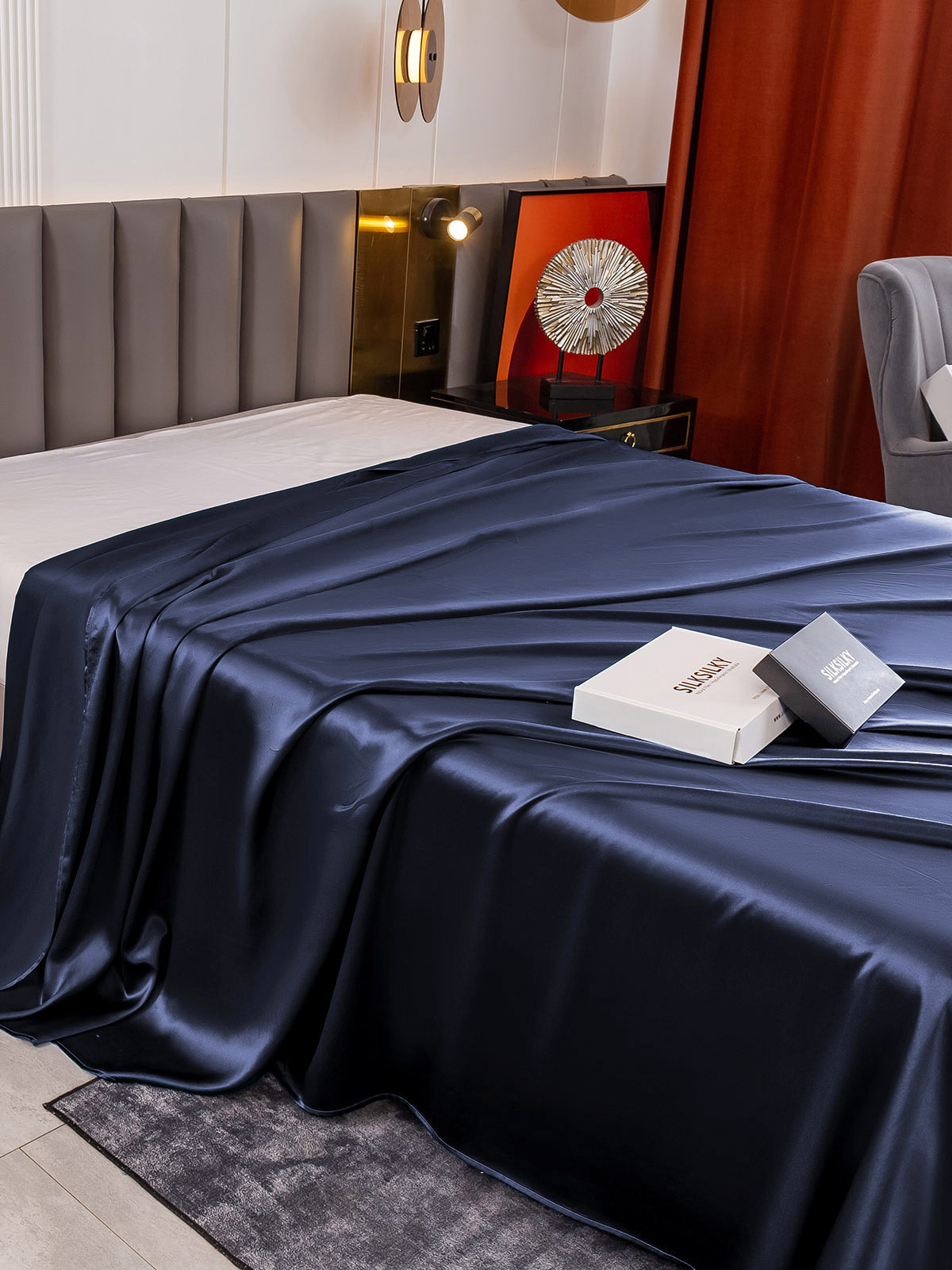 [أزرق غامق] SilkSilky-SA 19Momme غطاء السرير 004