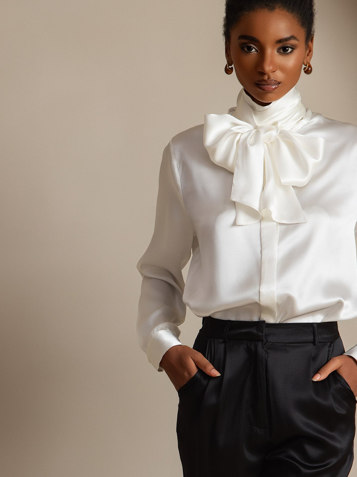 [أبيض] SilkSilky-SA 19Momme الحرير الأكمام الطويلة تعادل الرقبة بلوزة 004