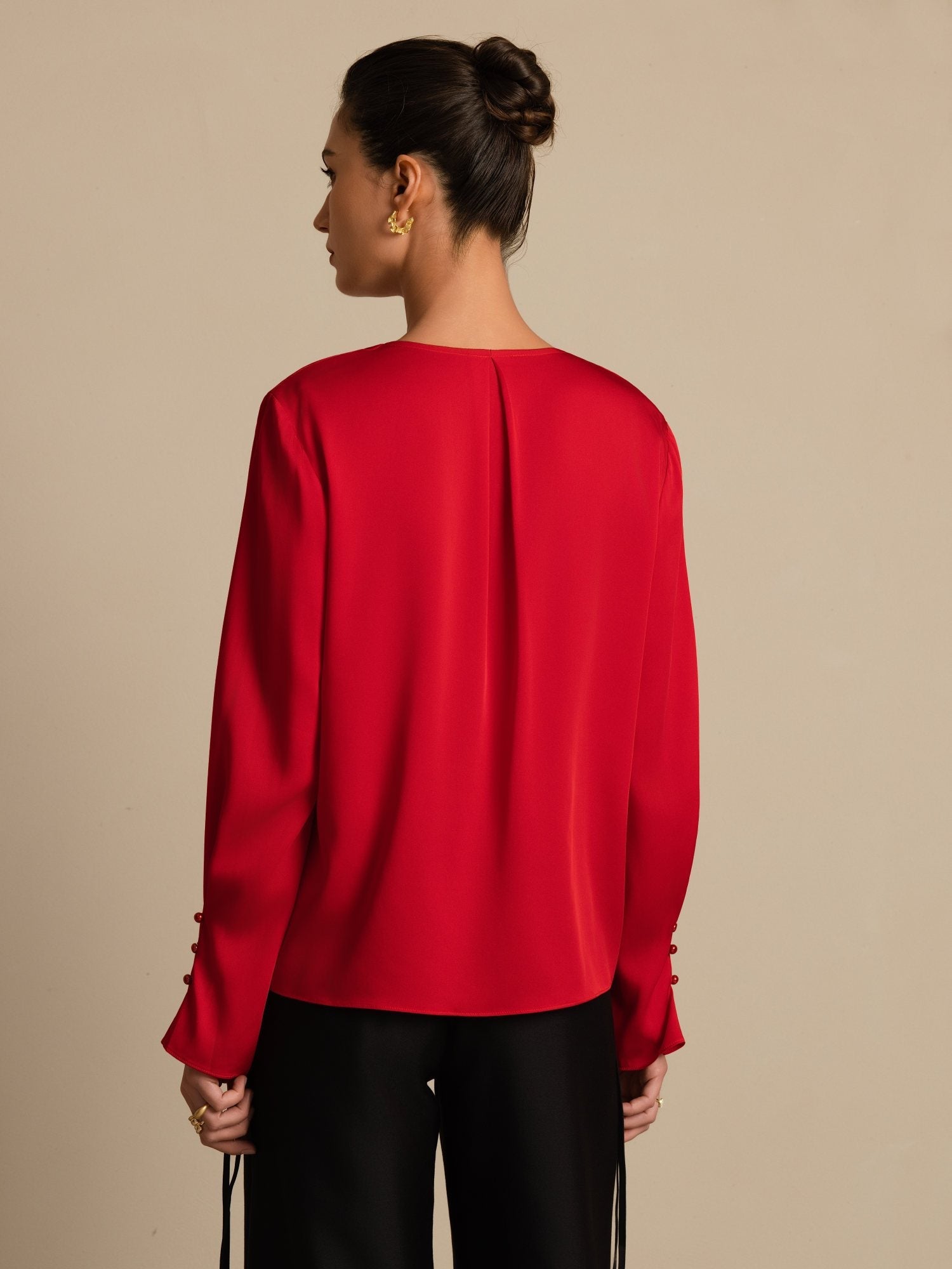 [خمر] SilkSilky-SA 19Momme الحرير الأكمام الطويلة رقبة على شكل حرف V بلوزة 002