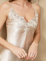 [اللون البيج] SilkSilky-SA Sleeveless V Neck باس النوم 006