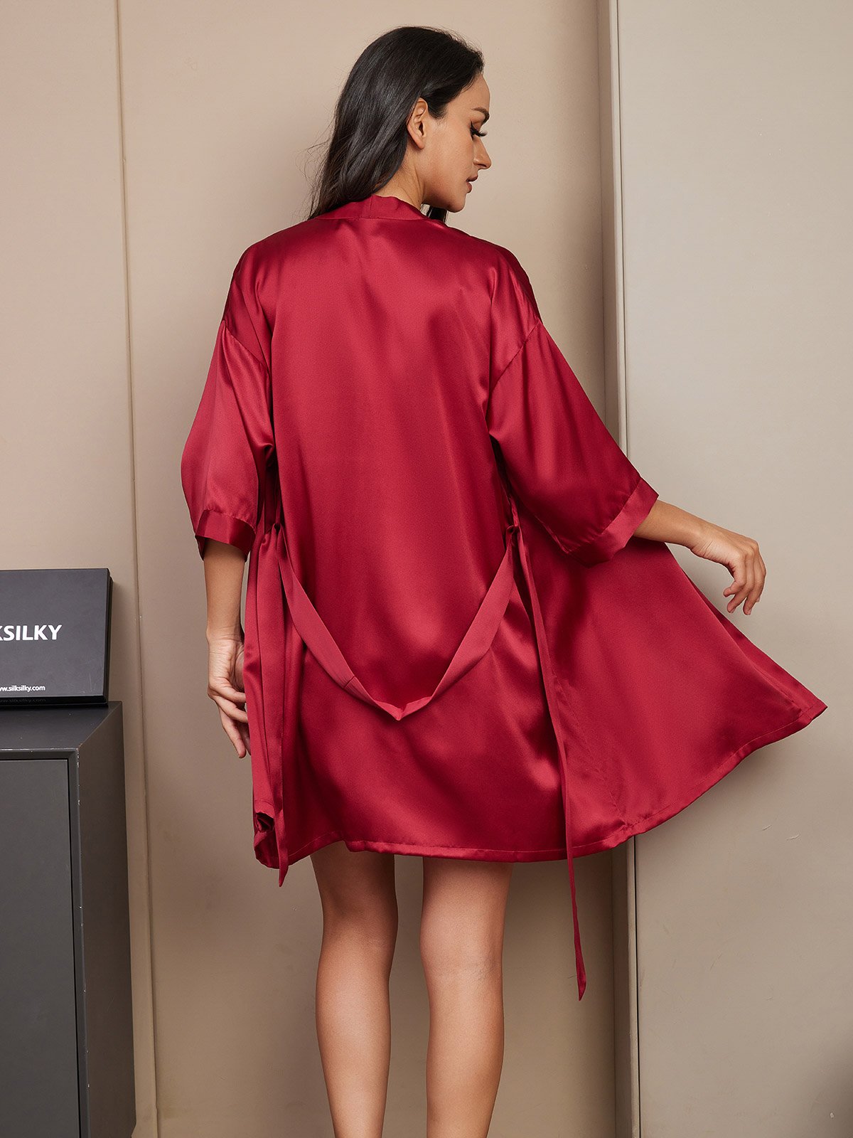 [خمر] SilkSilky-SA الحرير الخالص Womens Pajamas 002