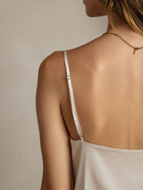 [رمادي فاتح] SilkSilky-SA Spaghetti Strap Cowl Neck كامي 006