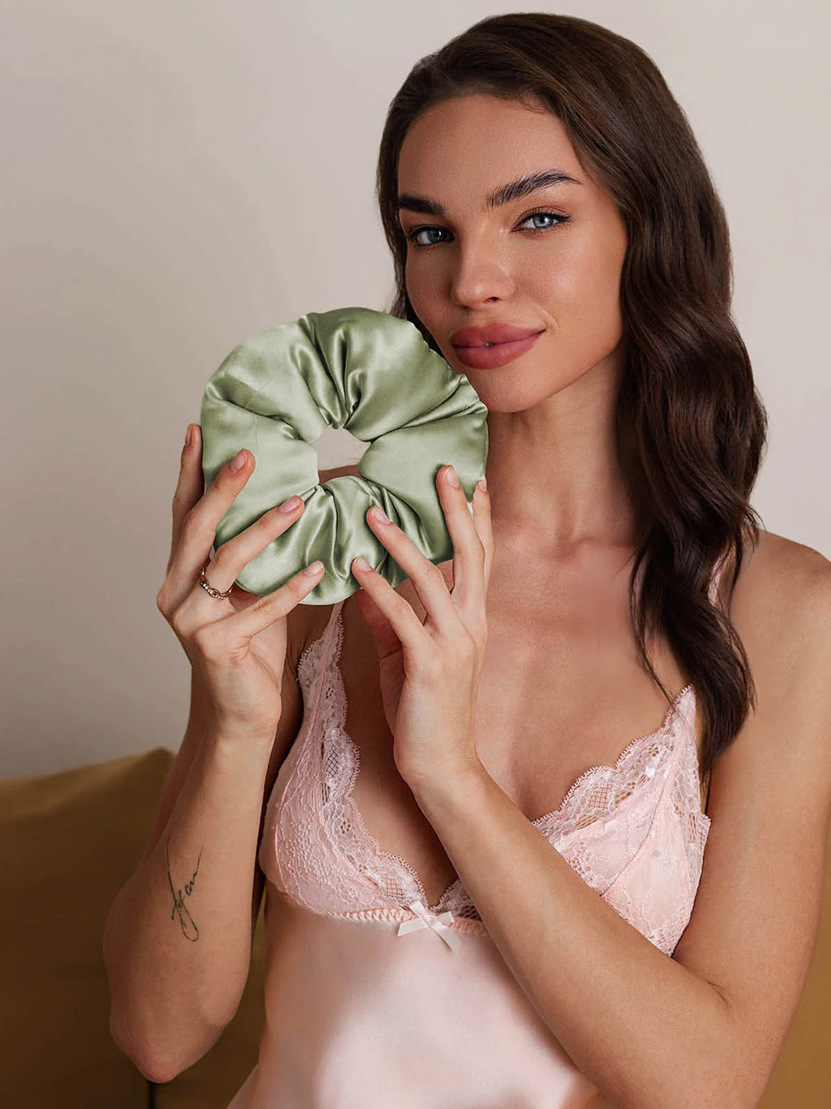 [اخضر فاتح] SilkSilky-SA الحرير Scrunchie 004