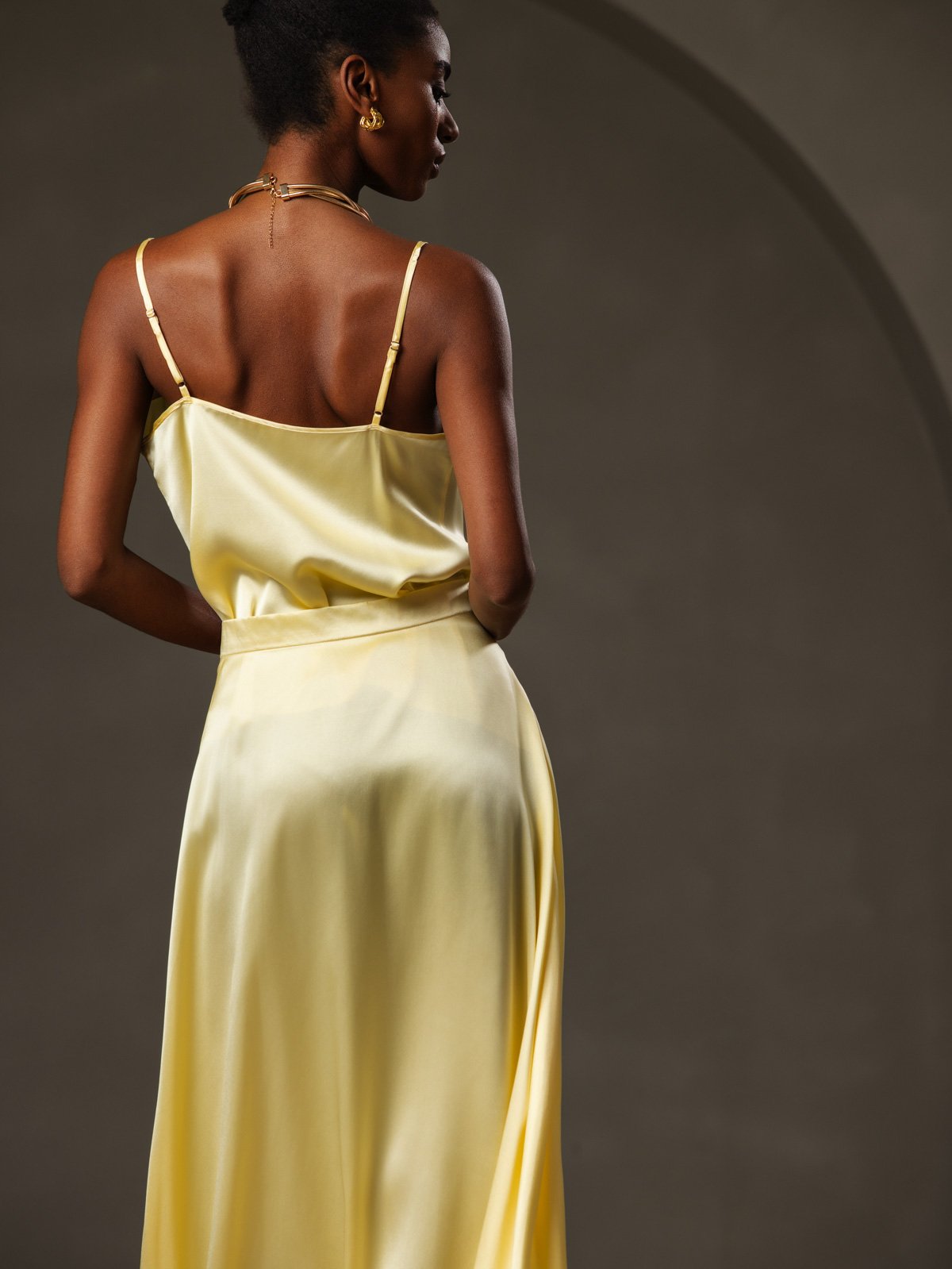 [أصفر] SilkSilky-SA 19Momme الحرير فتحة عنق بثنيات ملفوفة كامي 004