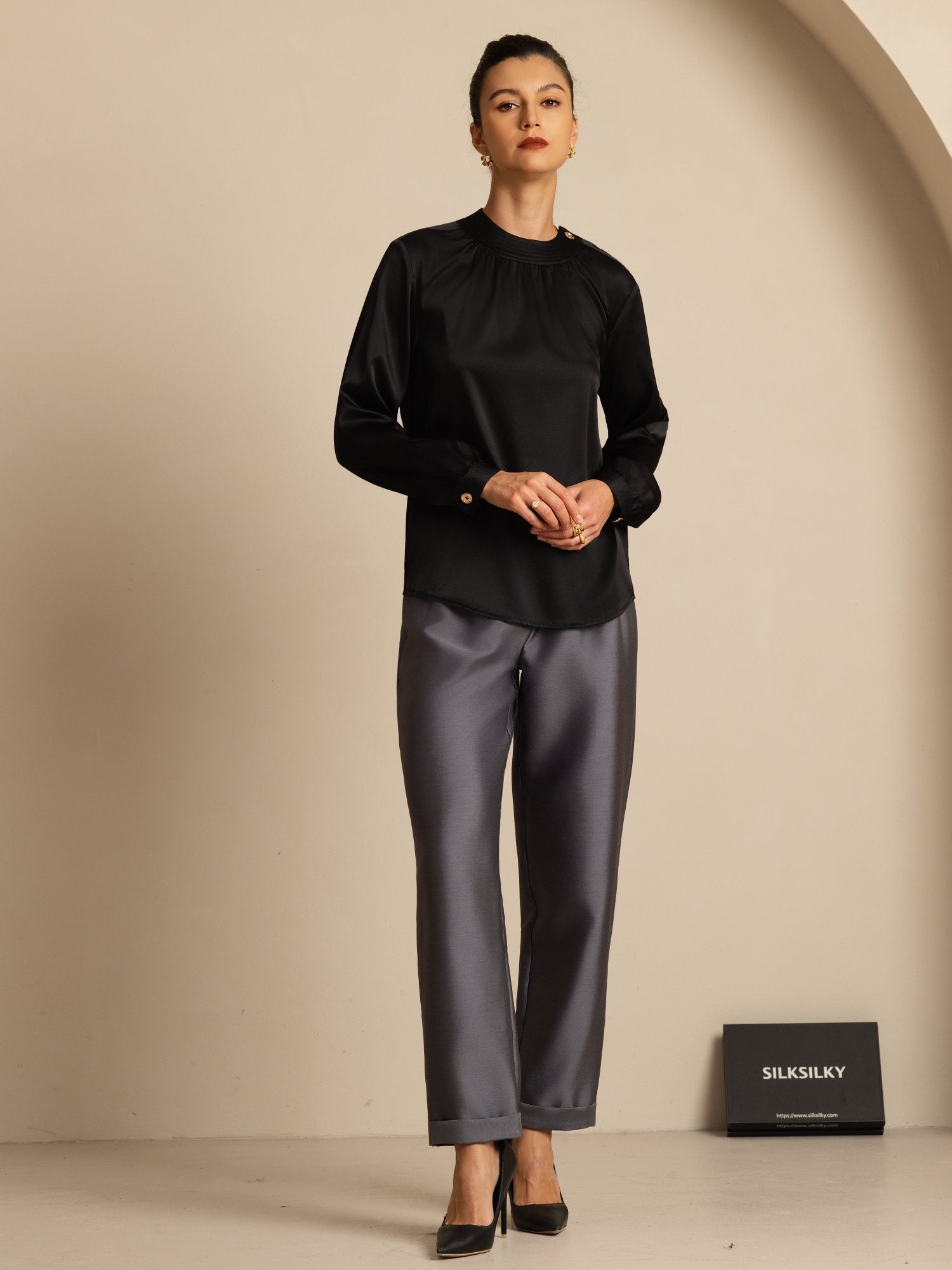 [أسود] SilkSilky-SA 19Momme الحرير الأكمام الطويلة رقبة مستديرة بلوزة 007