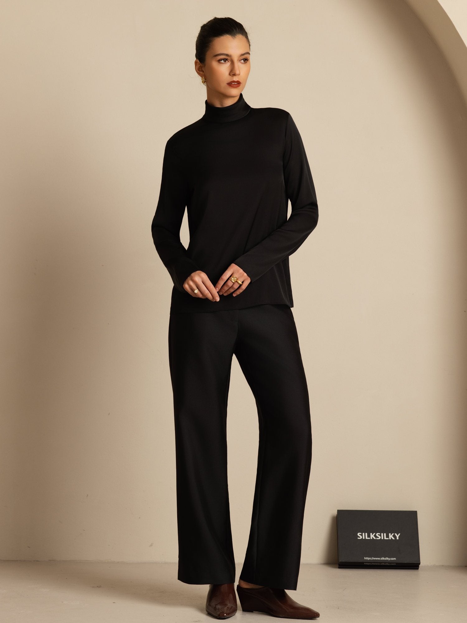 [أسود] SilkSilky-SA 19Momme الحرير الأكمام الطويلة ياقة مدورة تي شيرت نسائية 005