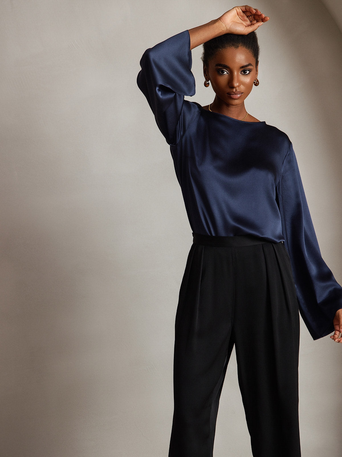 [أزرق غامق] SilkSilky-SA 19Momme الحرير رقبة مستديرة تي شيرت نسائية 005,