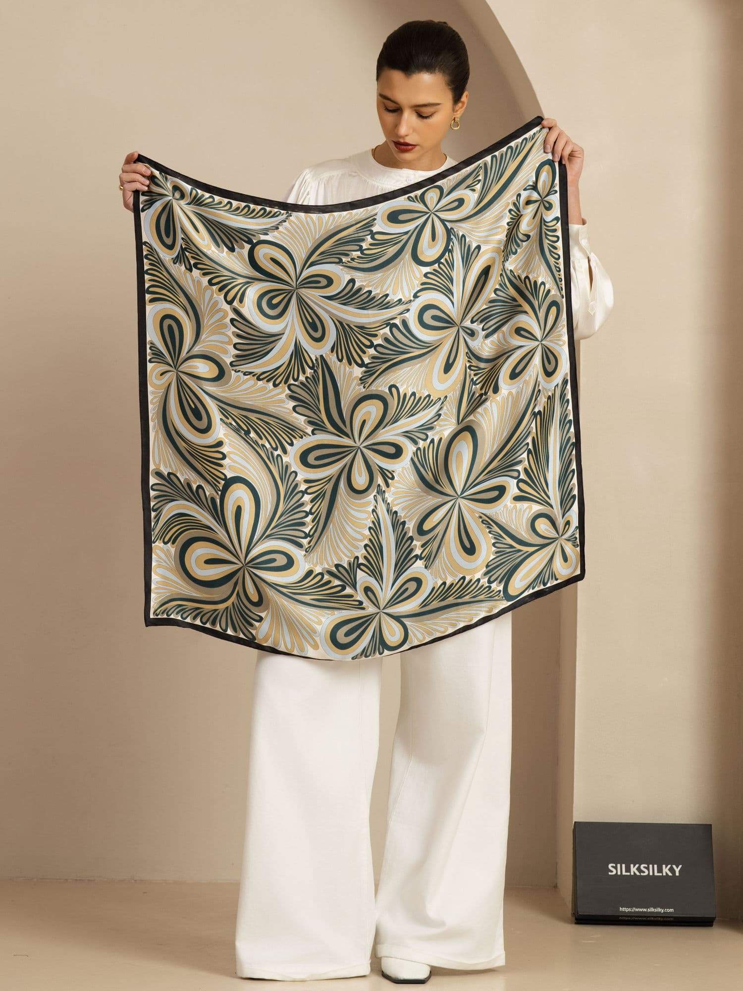 [P110] SilkSilky-SA Pure Silk Scarf 002