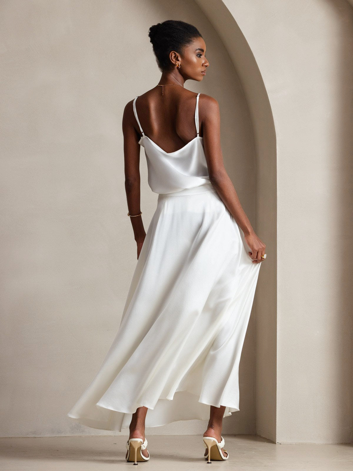 [أبيض] SilkSilky-SA 19Momme الحرير فتحة عنق بثنيات ملفوفة كامي 002