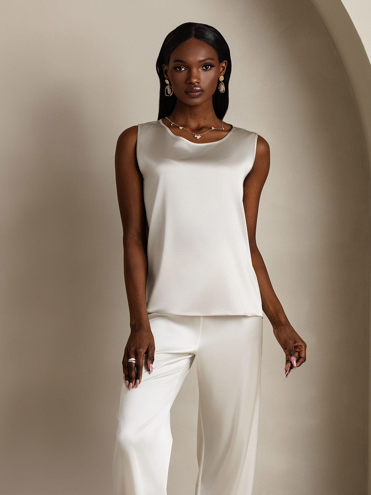 [رمادي فاتح] SilkSilky-SA 19Momme الحرير رقبة مستديرة كامي 005,