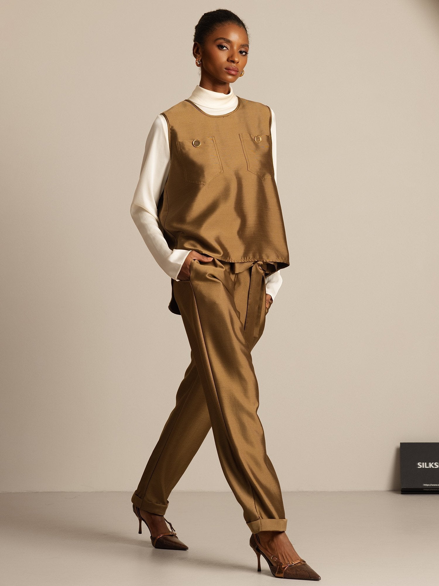 [برونزي] SilkSilky-SA 32Momme الحرير Womens Vest 008,