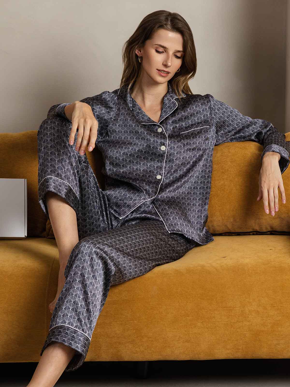 [جنكو كحلي] SilkSilky-SA الحرير الخالص Womens Pajamas 005