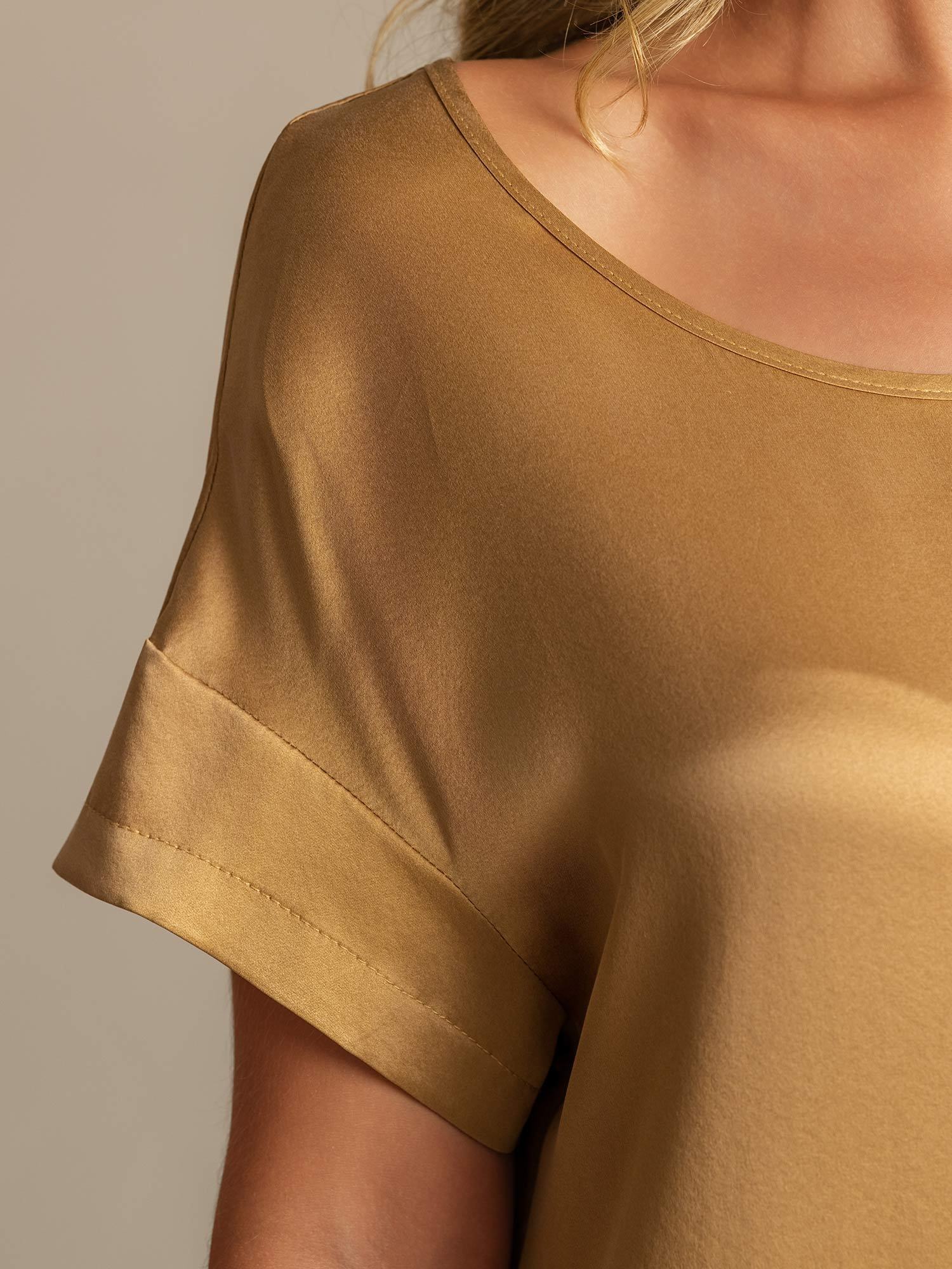 [تان(بنيفاتح)] SilkSilky-SA 19Momme الحرير رقبة مستديرة باس النوم 004