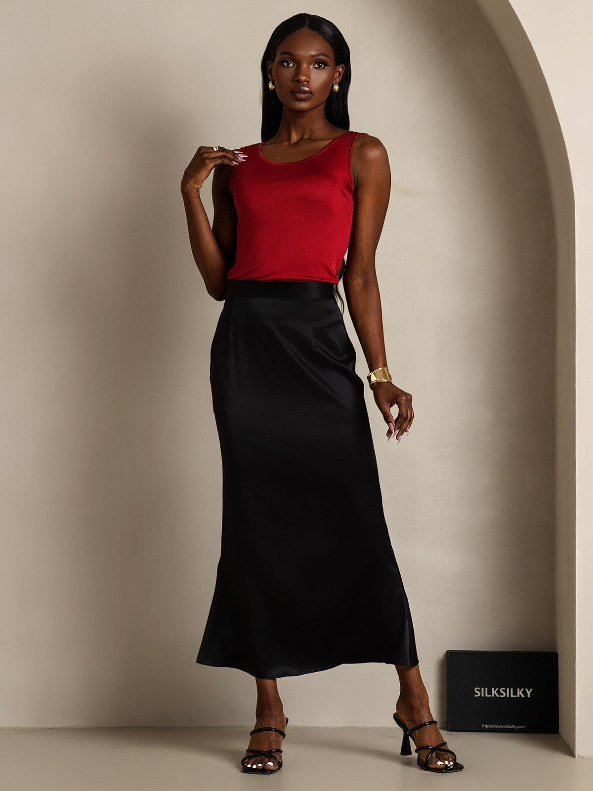 [خمر] SilkSilky-SA محبوك الحرير رقبة مستديرة تي شيرت نسائية 006,