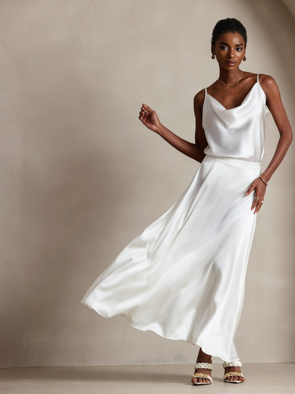 [أبيض] SilkSilky-SA 19Momme الحرير فتحة عنق بثنيات ملفوفة كامي 006