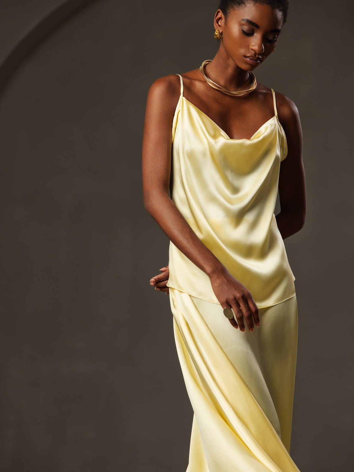 [أصفر] SilkSilky-SA 19Momme الحرير فتحة عنق بثنيات ملفوفة كامي 001