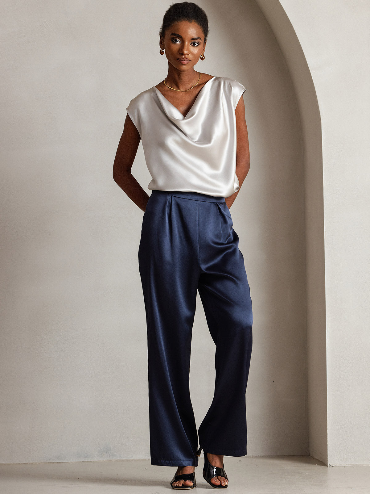 [رمادي فاتح] SilkSilky-SA 19Momme الحرير فتحة عنق بثنيات ملفوفة تي شيرت نسائية 006,