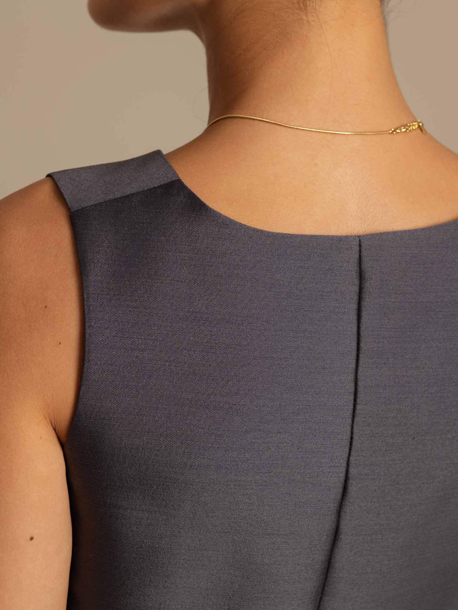 [رمادي] SilkSilky-SA 32Momme الحرير رقبة على شكل حرف V سترة نسائية 004,