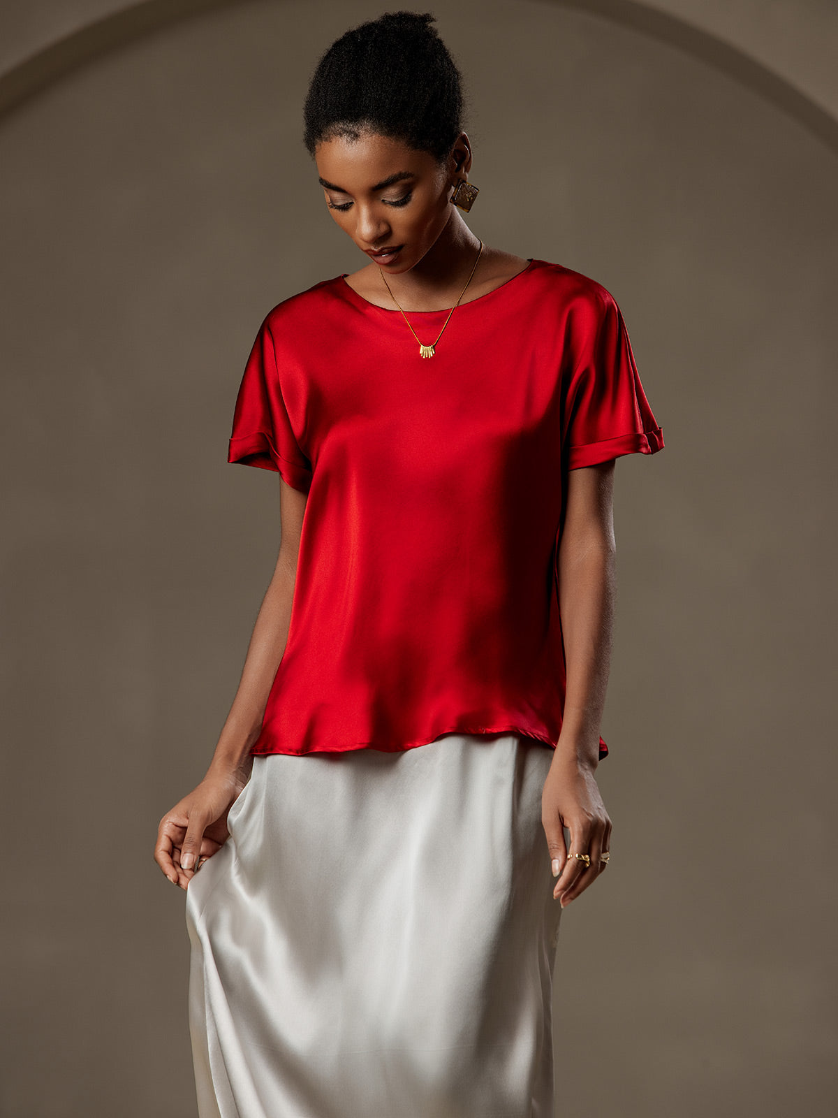 [خمر] SilkSilky-SA 19Momme الحرير الأكمام القصيرة رقبة مستديرة تي شيرت نسائية 004