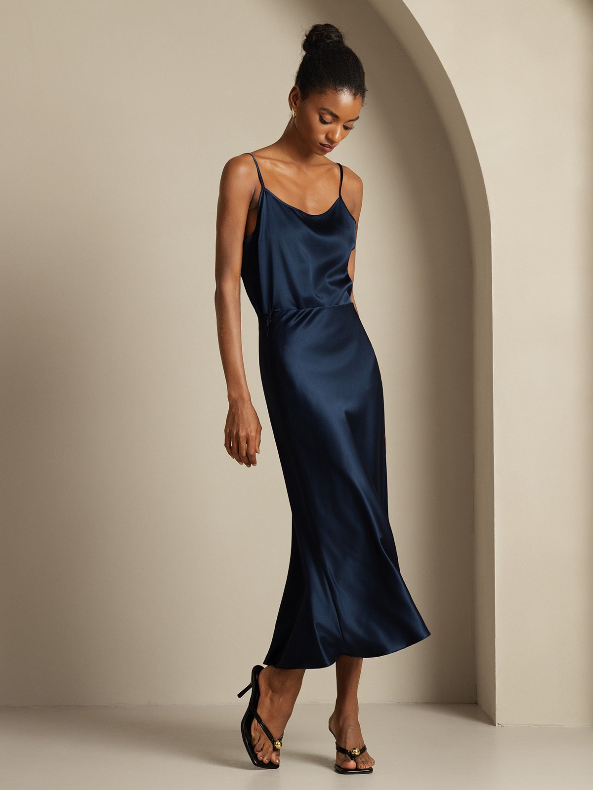 [أزرق غامق] SilkSilky-SA 19Momme الحرير الخالص Womens Outfit Sets 001,