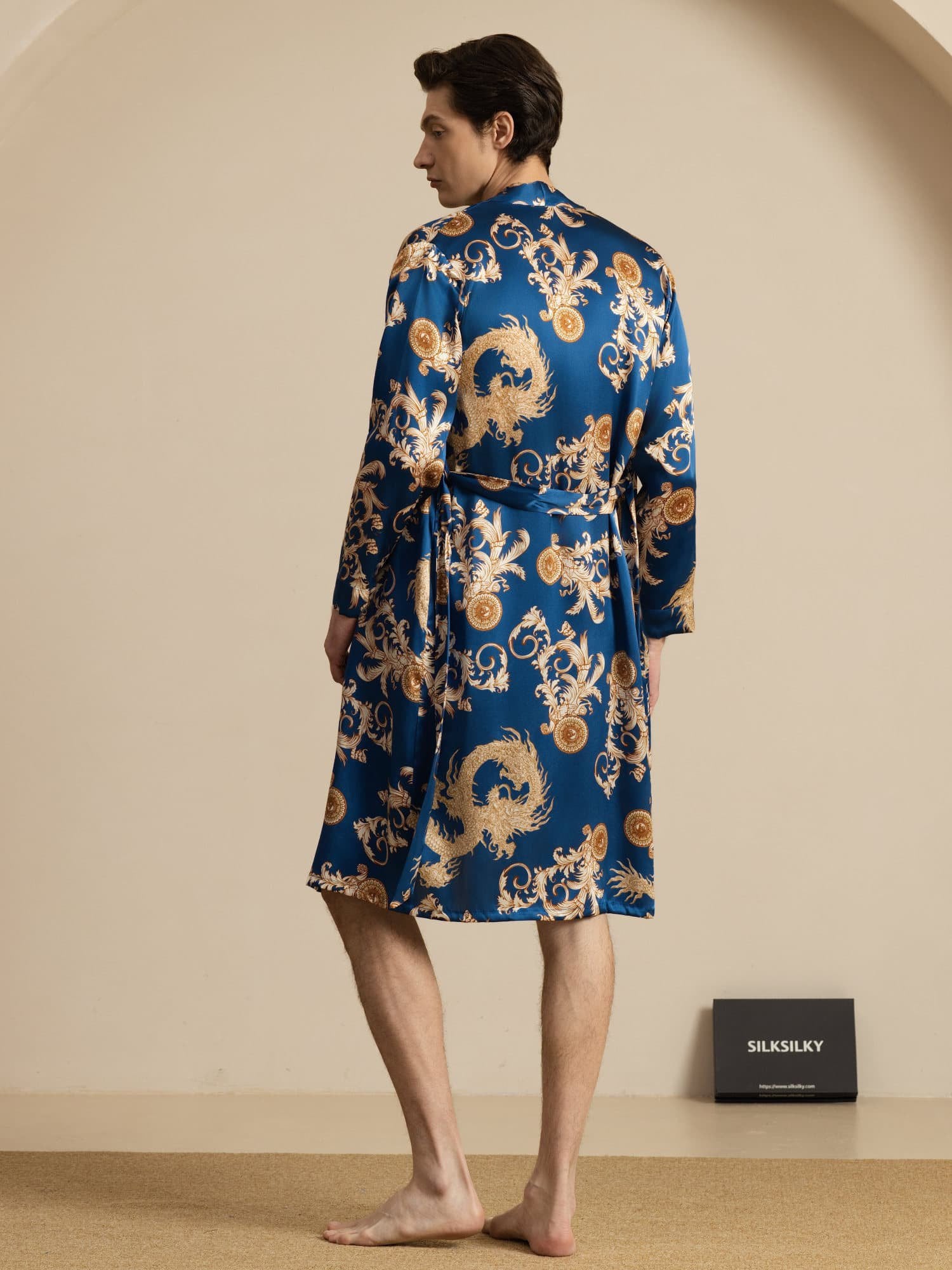 [تنين نيفي] SilkSilky-SA Long Sleeve Mens Robe 002