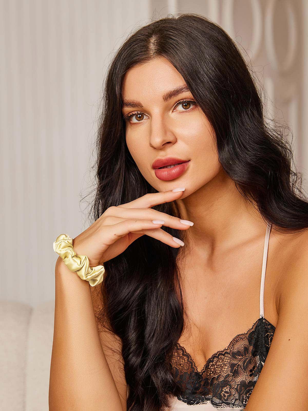 [أصفر فاتح] SilkSilky-SA 19Momme الحرير الخالص Scrunchie 001