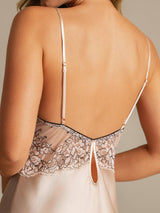 [لون القرنفل] SilkSilky-SA Sleeveless Deep V Neck باس النوم 004