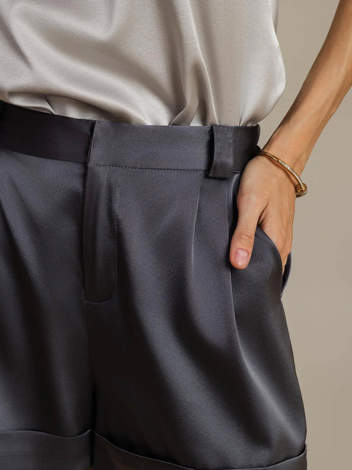 [الرمادي الداكن] SilkSilky-SA 19Momme الحرير Womens Shorts 004