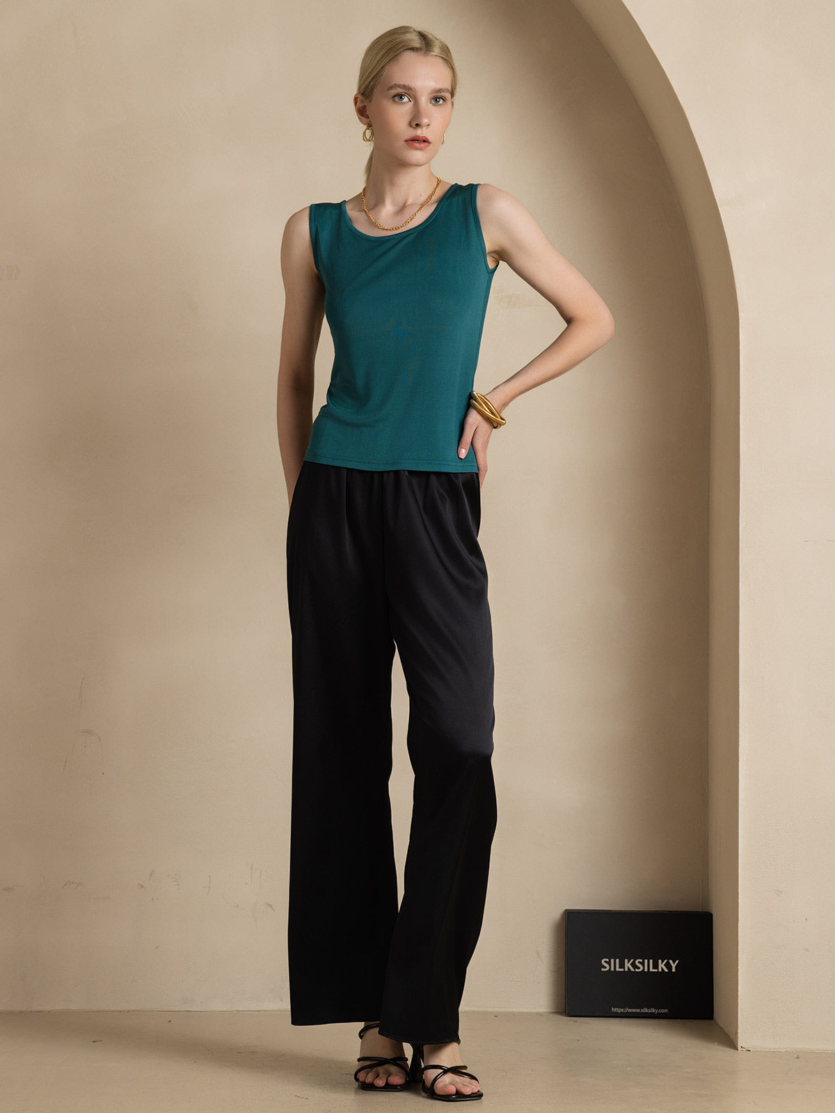 [أخضر غامق] SilkSilky-SA محبوك الحرير رقبة مستديرة تي شيرت نسائية 005,