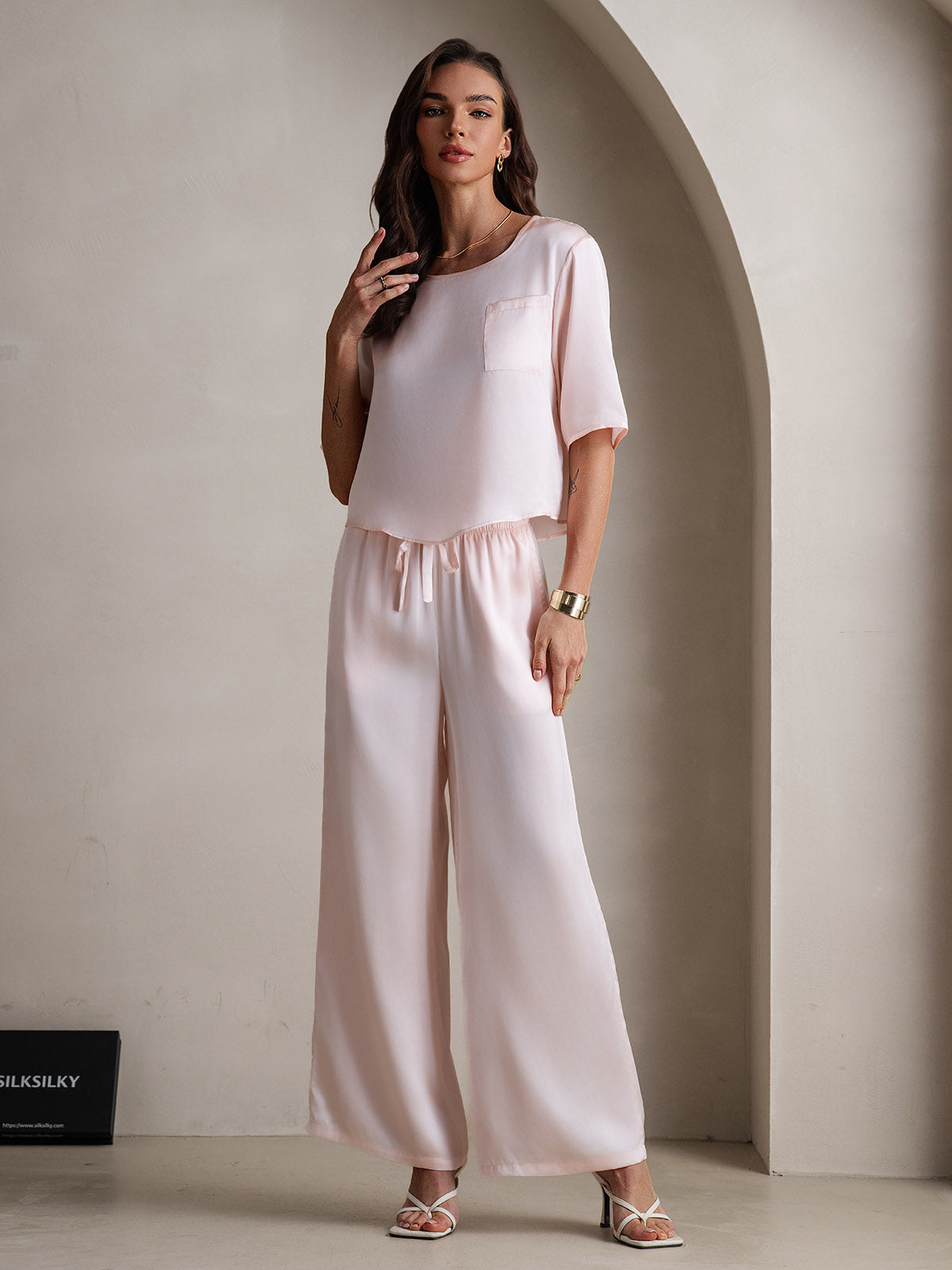 [لون القرنفل] SilkSilky-SA الحرير الخالص رقبة مستديرة طقم بيجامة نسائي 004