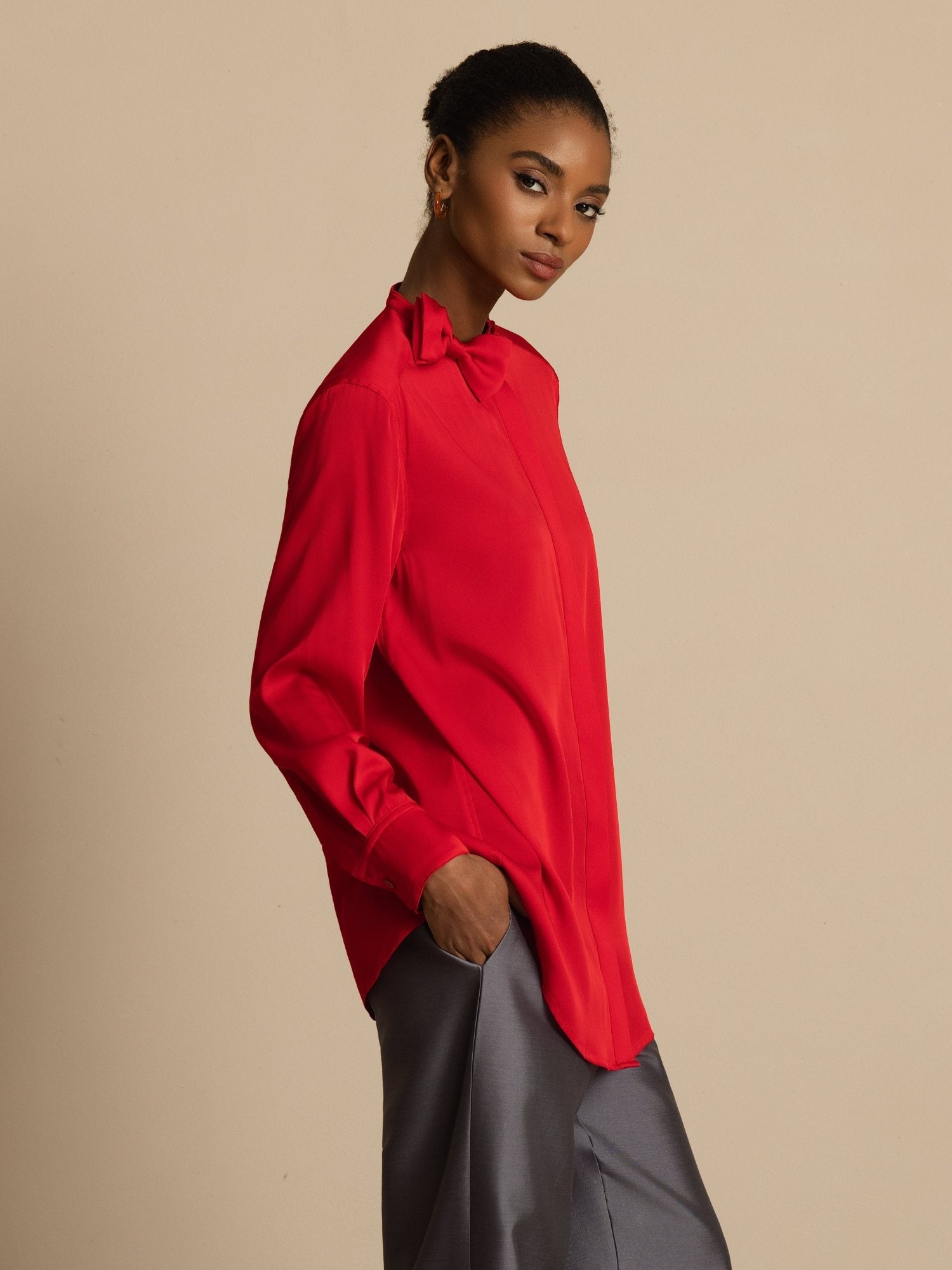 [خمر] SilkSilky-SA 19Momme الحرير الأكمام الطويلة ياقة القاع بلوزة 006