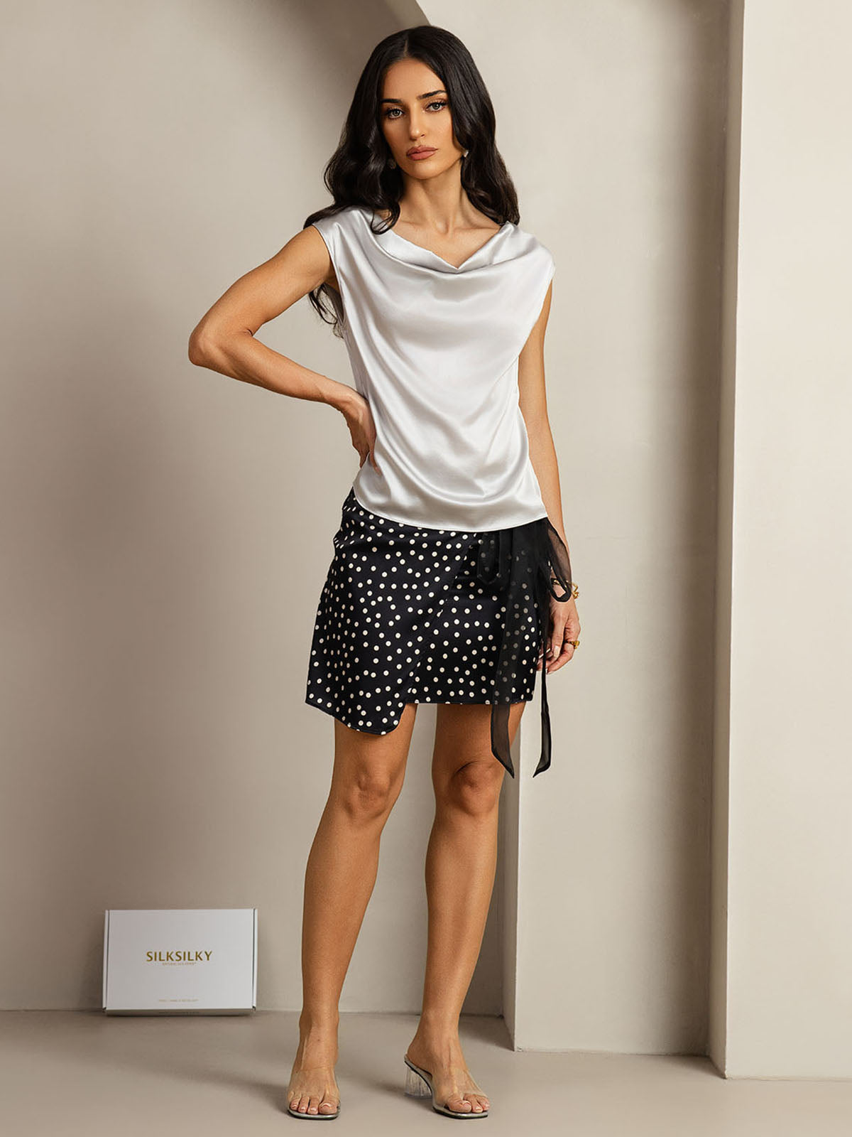 [فضة] SilkSilky-SA 19Momme الحرير فتحة عنق بثنيات ملفوفة تي شيرت نسائية 003,