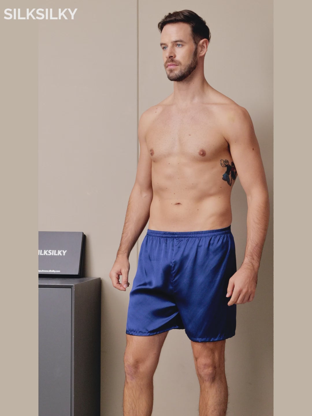 SilkSilky-SA-19Momme-Pure-Silk-Mens-Sleep-Bottoms-video-001