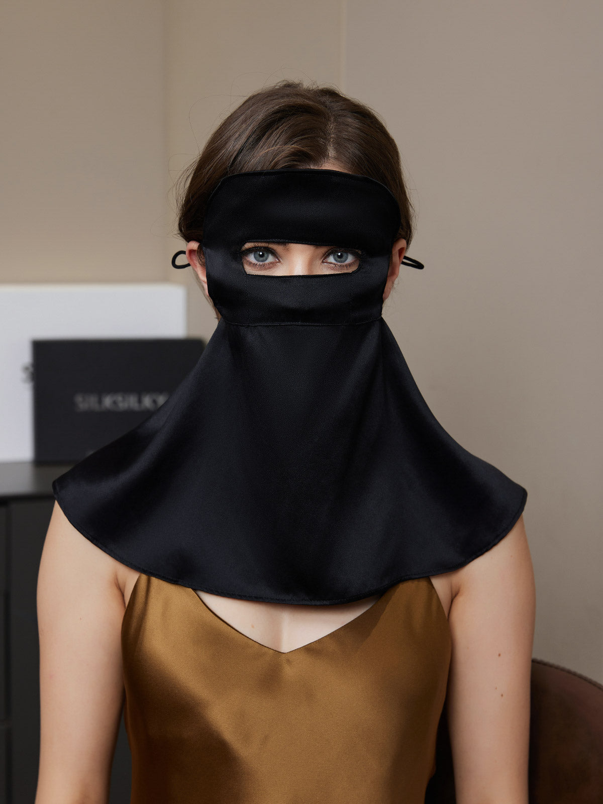 SilkSilky SA 19Momme الحرير الخالص Face Mask أسود 001