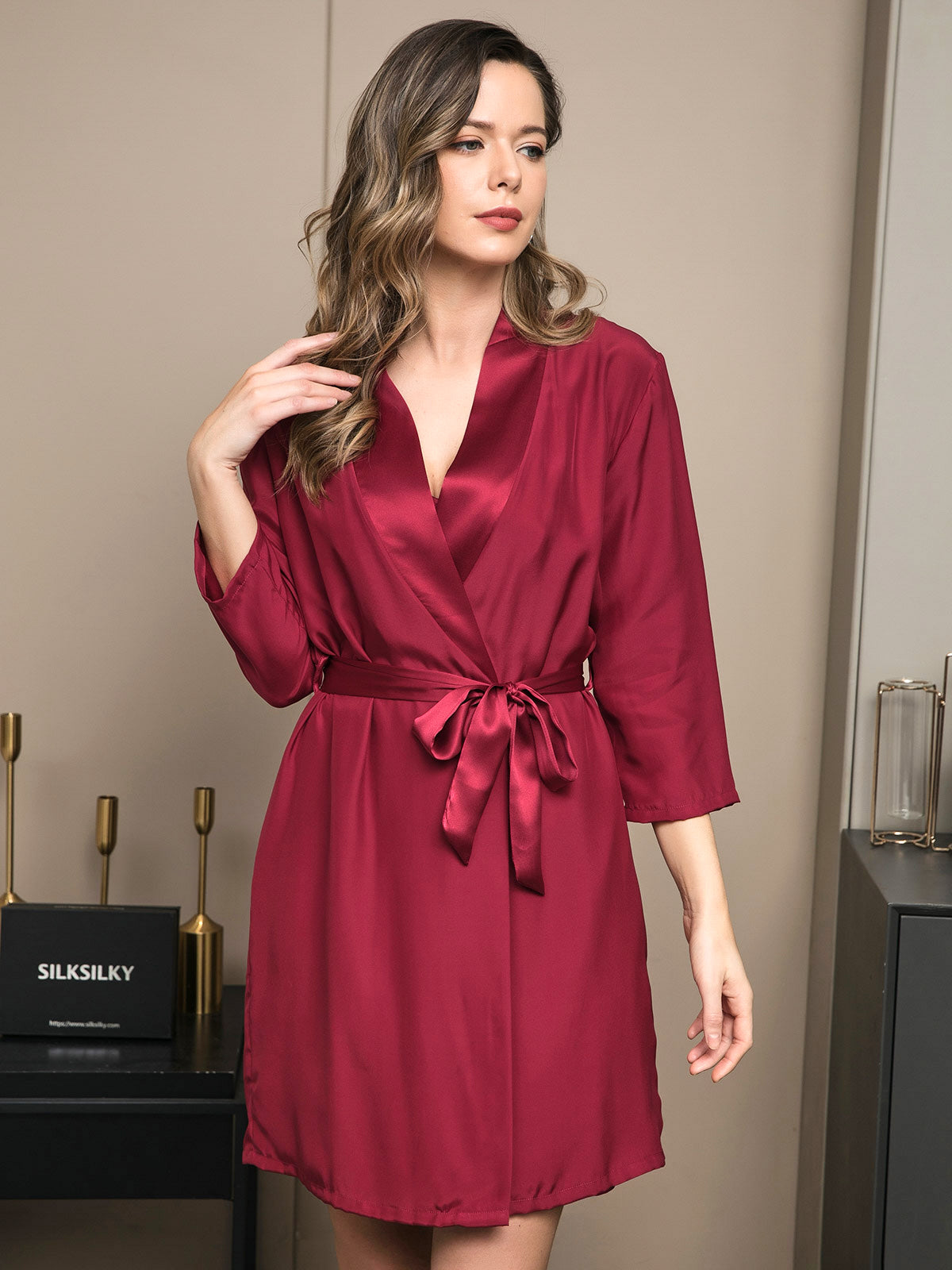 SilkSilky SA الحرير الخالص الأكمام الطويلة Nightgown&Robe Set خمر 003